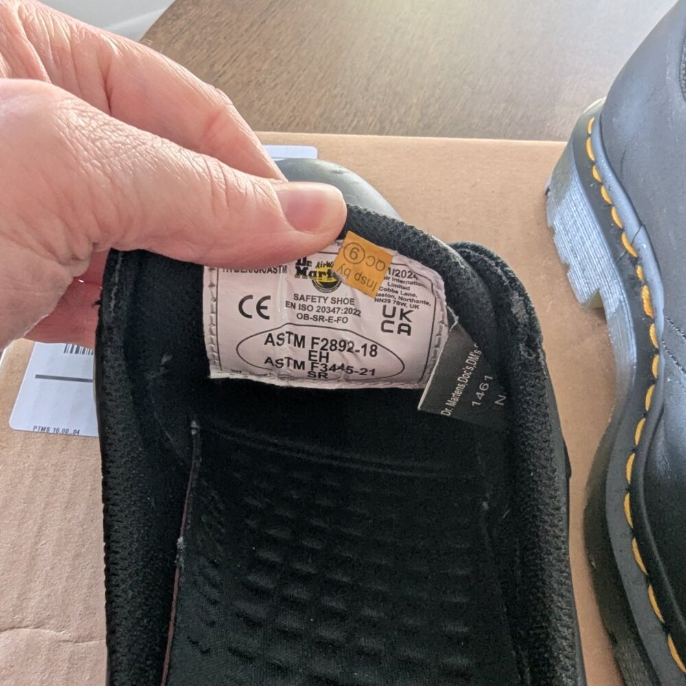 Slip Resistant Dr. Martens Women's size 7 - Picture 4 of 6